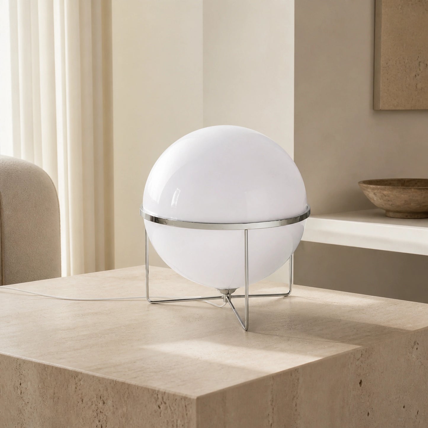 Solus Single Sphere Table Lamp