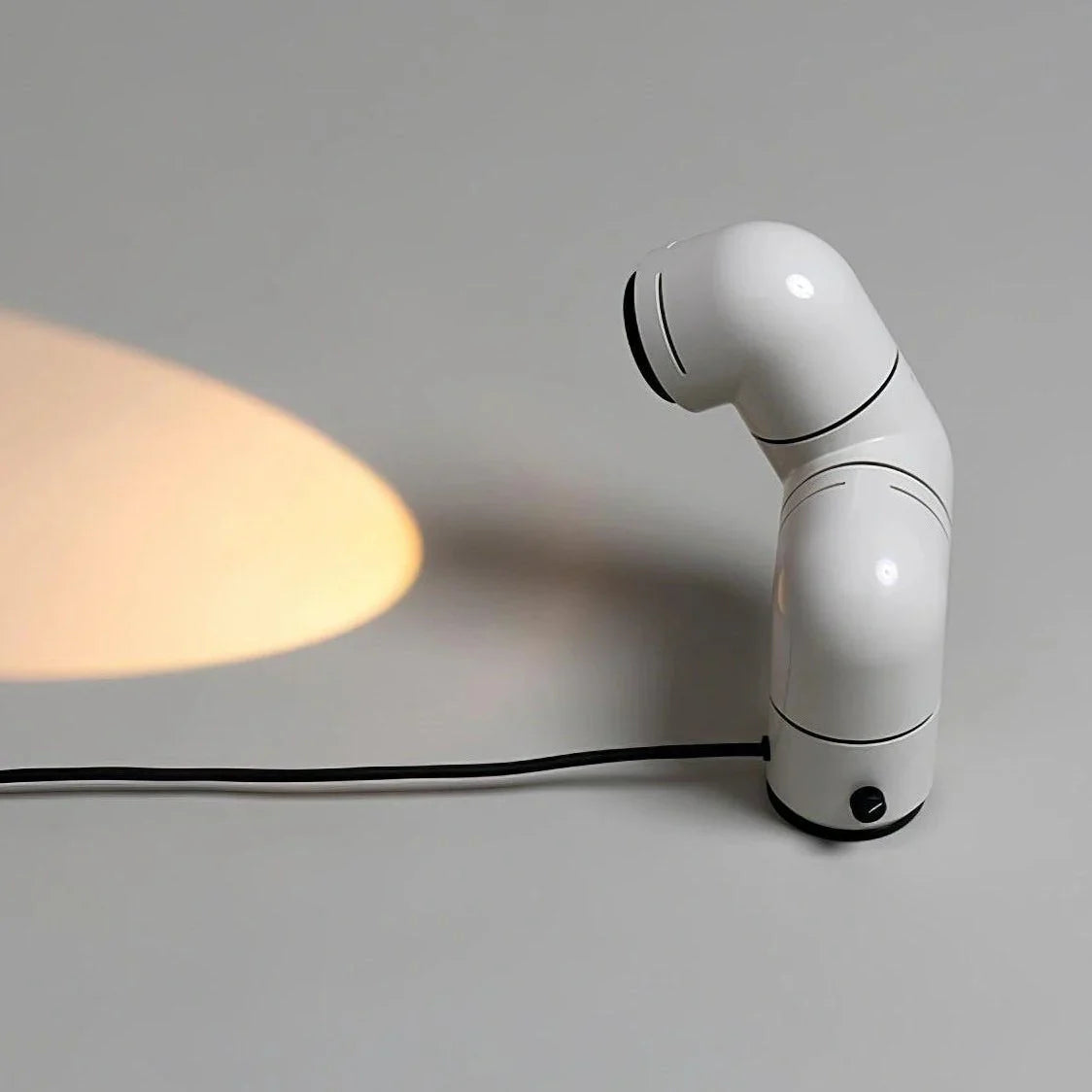 Tatu Style Table Lamp