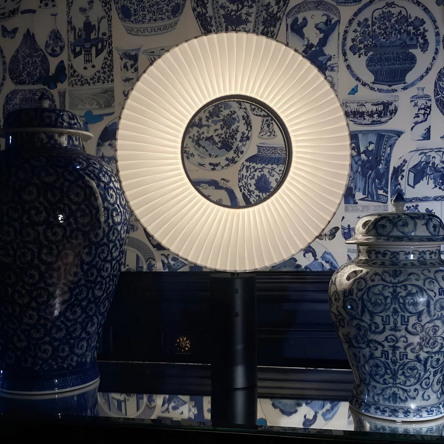 Iris Ring Table Lamp
