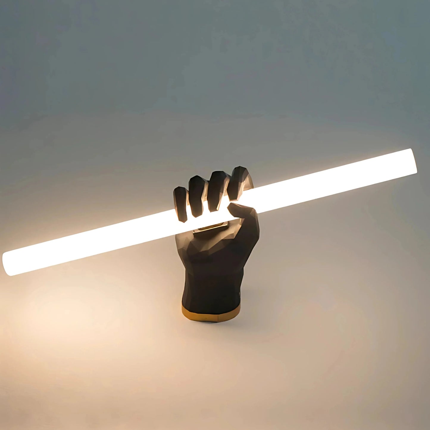 Mano Lux Lamp