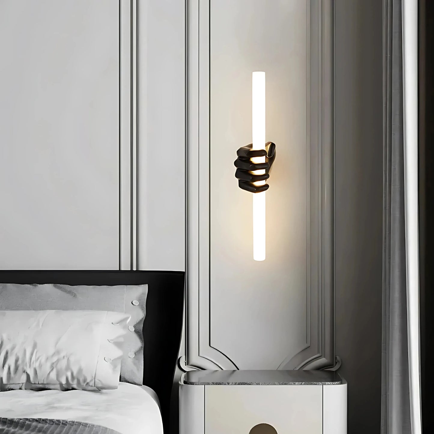 Mano Lux Lamp