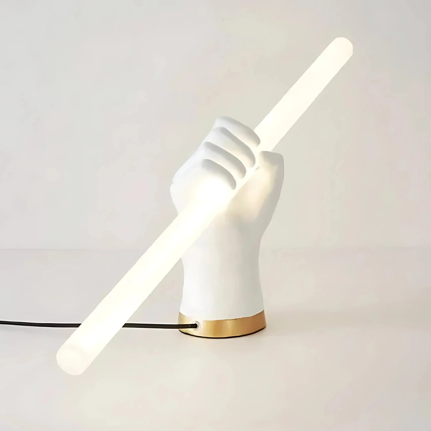 Mano Lux Lamp