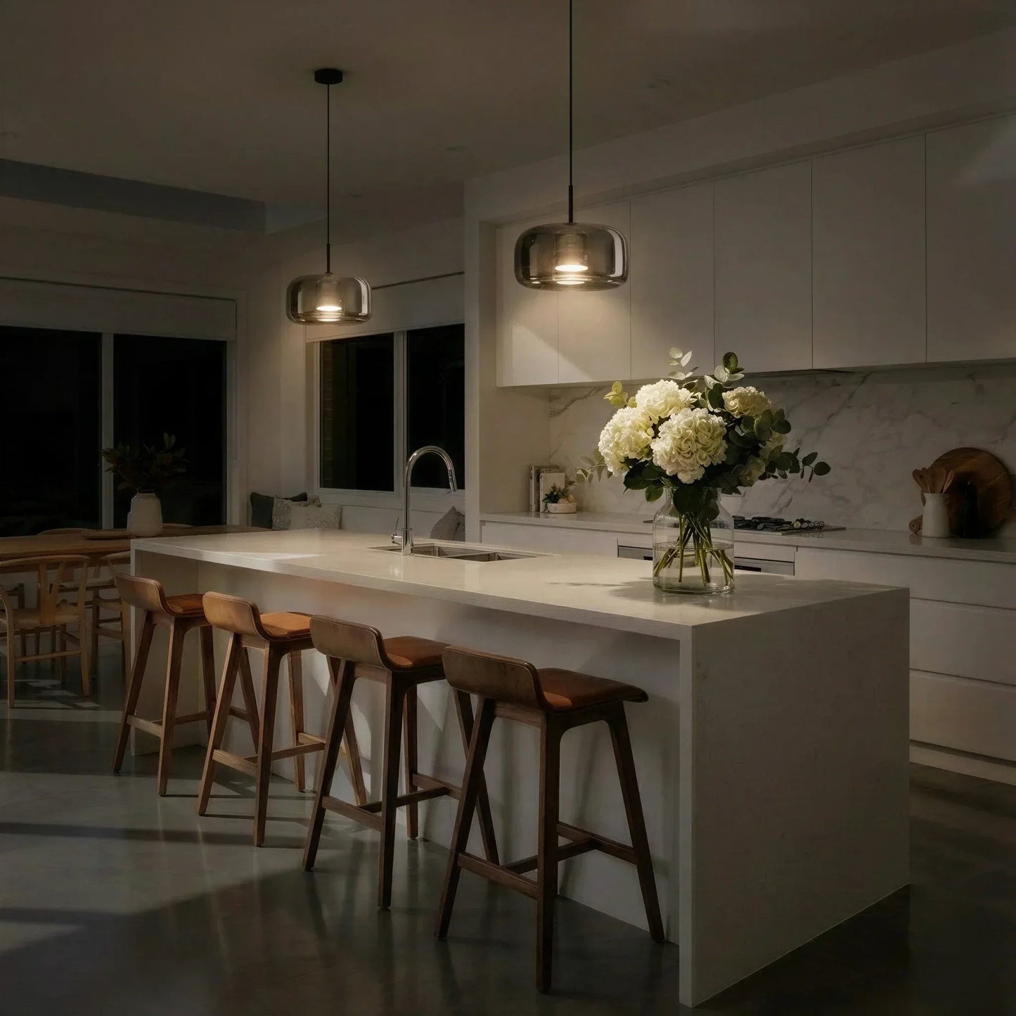 Vela Floating Glass Pendant Light